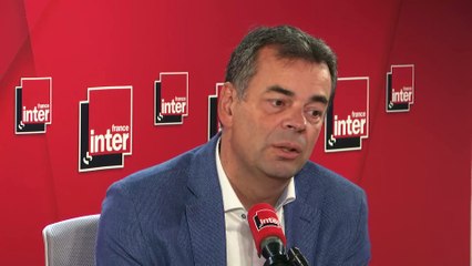 "C'est pas le ministère de la Santé qui décide, c'est Bercy", Antoine Pelissolo, au sujet de l'hôpital public