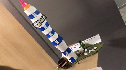 Des jeunes en art-thérapie exposent leurs travaux au centre médical