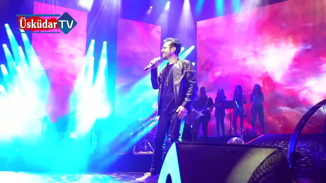 Kenan Doğulu Harbiye'de Konser Verdi