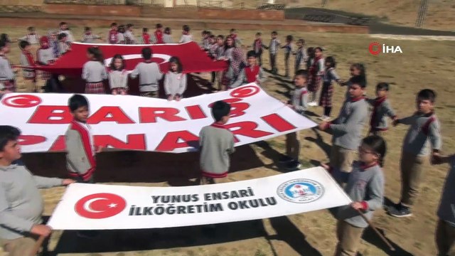 Ahlatlı öğrencilerden Mehmetçik’e destek