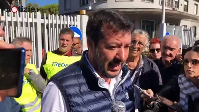 Detenuti torturati, Salvini: Qualcuno si fida più degli spacciatori che dei militari | Notizie.it