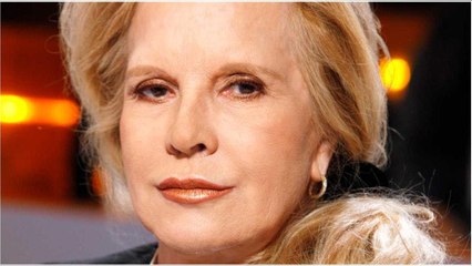 Sylvie Vartan explique pourquoi elle n’a pas accompagné Johnny jusqu’à sa mort