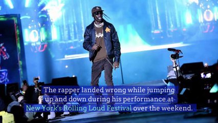 Travis Scott dislocates knee