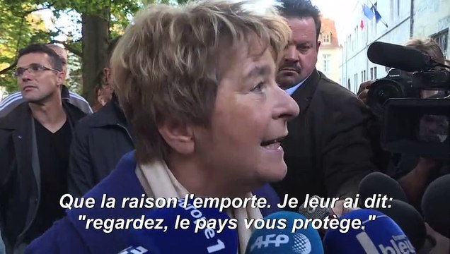 Besançon: manifestation de soutien à la mère voilée prise à partie au conseil régional