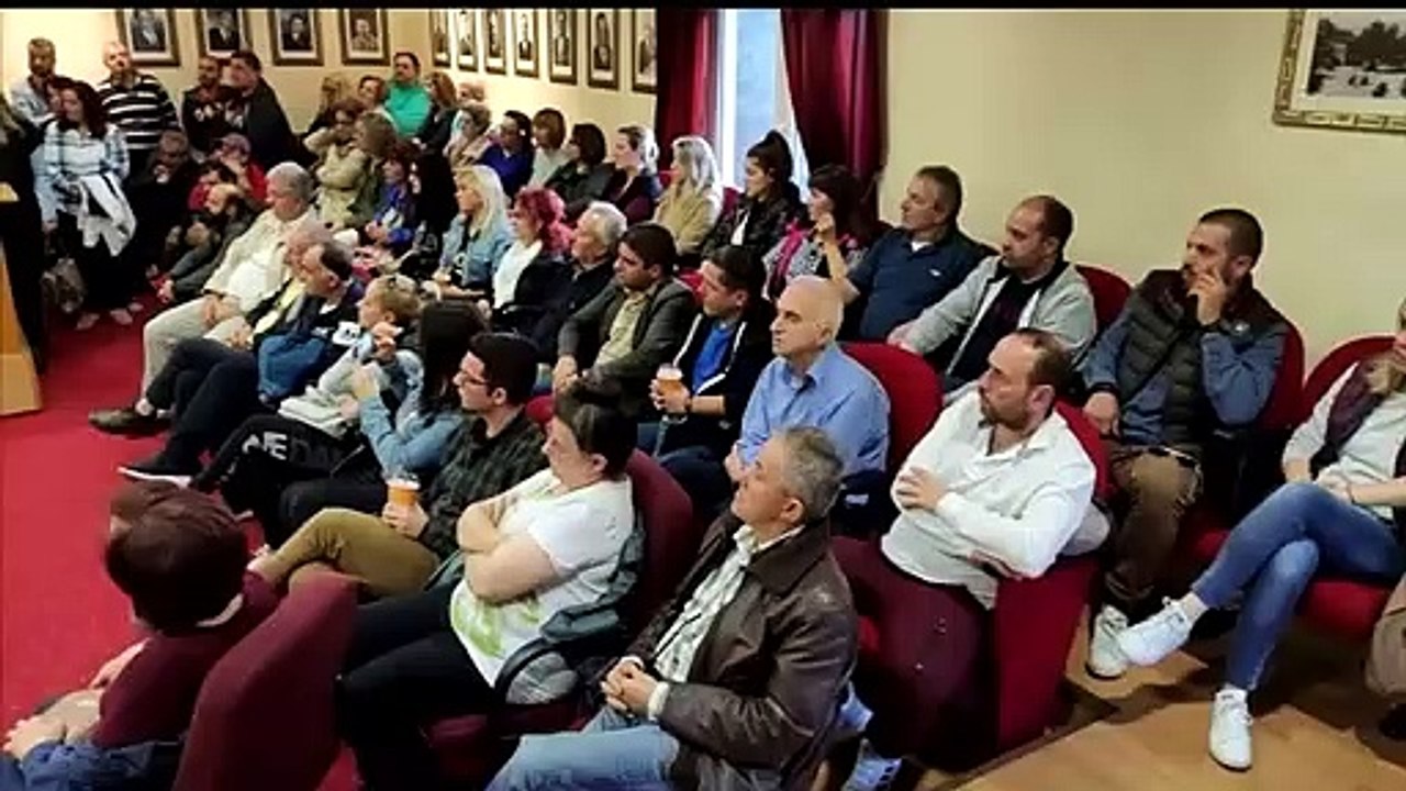 Διχασμένο και το ΔΣ Καρπενησίου  στο προσφυγικό