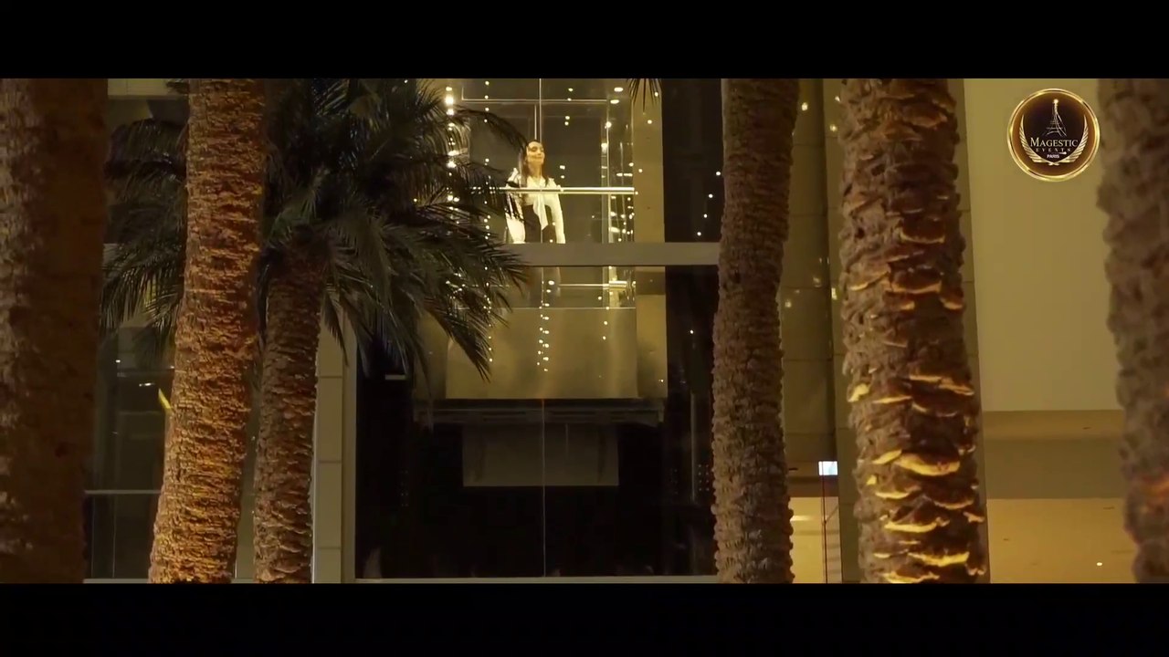 كلثوم تقدم أغنية ألوان صغيرات