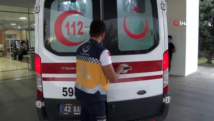 Tarlada çalışan işçi darp edilmiş ve vücudunda yanıklarla bulundu