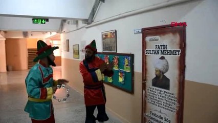 Hacivat ve karagöz'lü uyum eğitimi