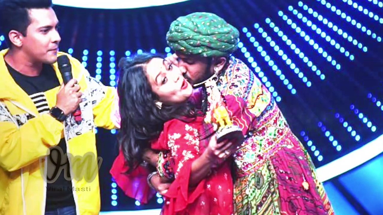 Indian Idol 11 Contestant Kiss On Playback Singer Neha Kakkar Cheek