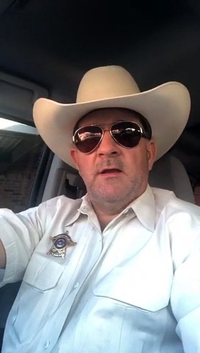 Un homme braque une banque pour acheter une alliance à sa fiancée, la veille de leur mariage