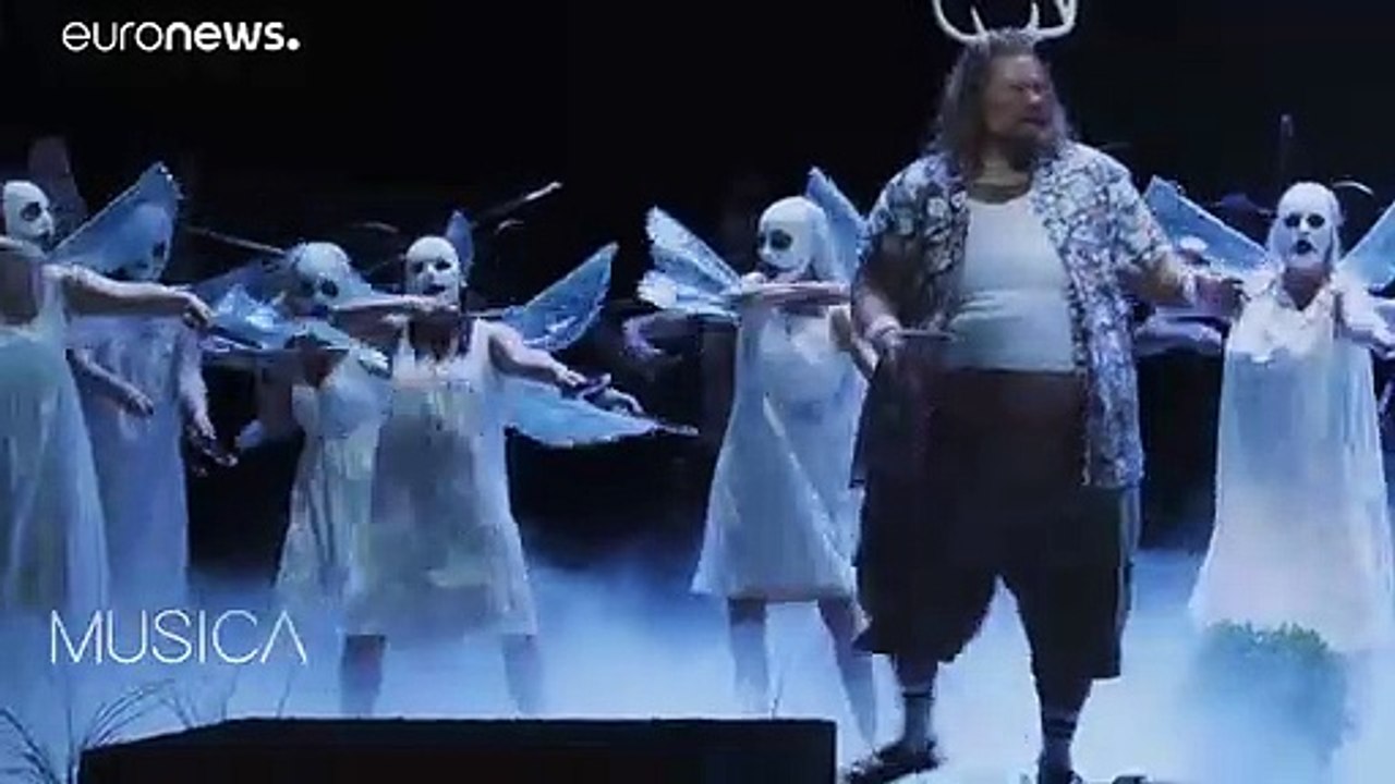 Die 'Lustigen Weiber' in Berlin mit einer Prise deutschem Humor