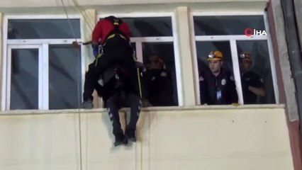 Kütahya'da gerçeği aratmayan deprem tatbikatı