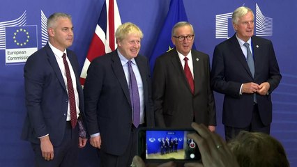 EU-英, 브렉시트 합의...의회 비준 불투명 / YTN