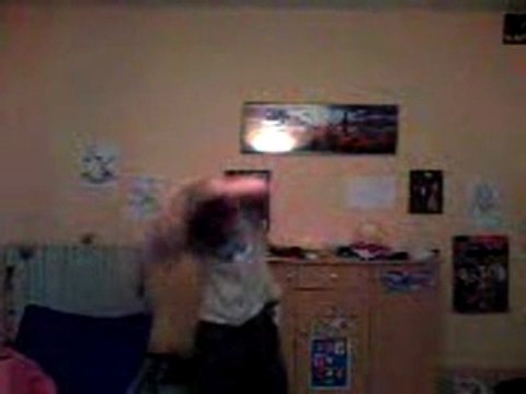 tecktonik (moi qui danse lol)