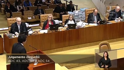 Decisão adiada