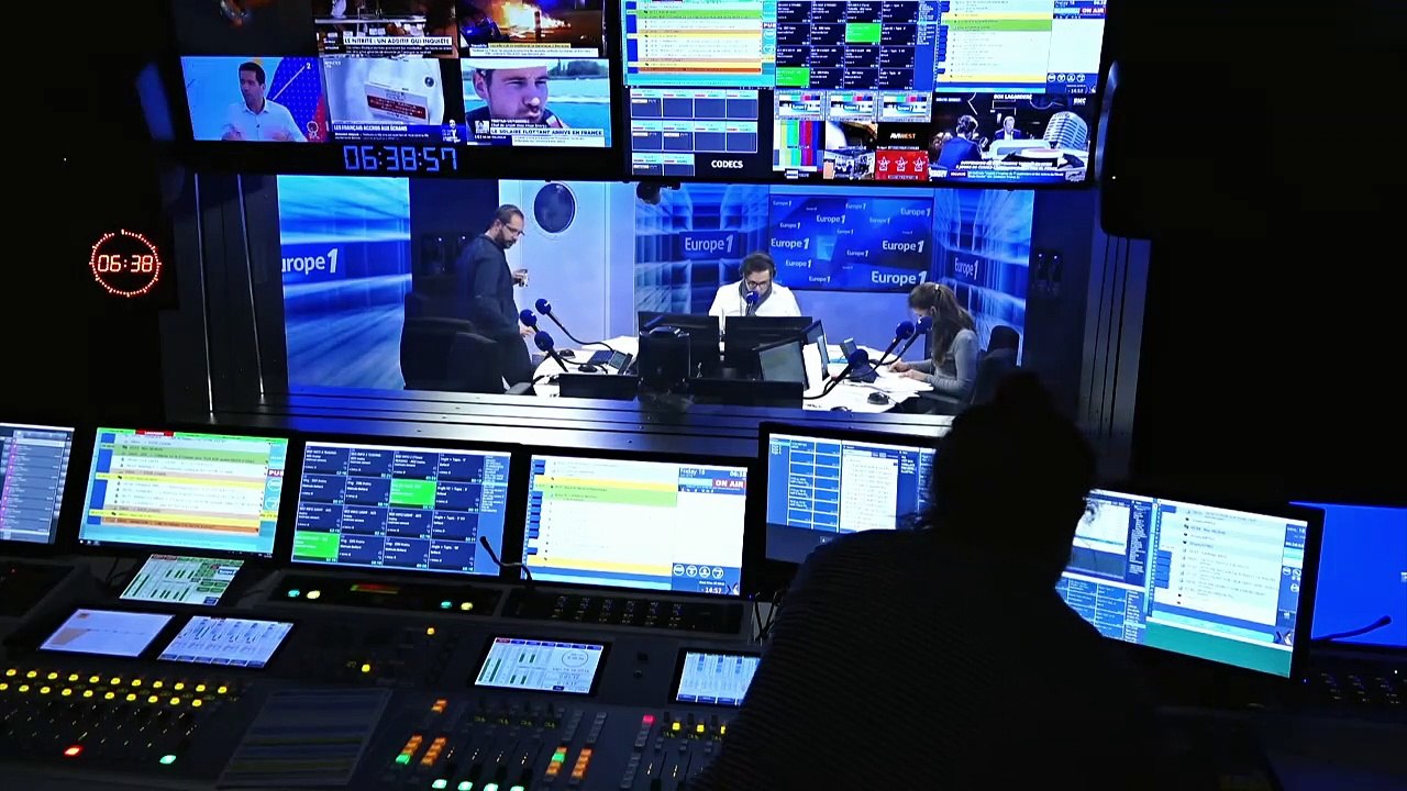 Troubles en Catalogne : Manuel Valls réclame "la convocation d’élections au Parlement catalan"