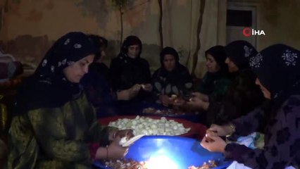 Sınırın sıfır noktasındaki anneler Mehmetçik için gece boyu lahmacun hazırladı