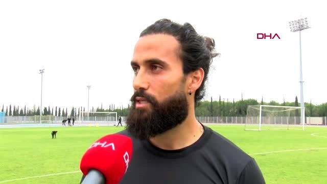 Hem futbolcu, hem kaptan, hem de teknik direktör! 2
