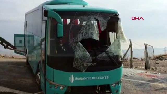 Cenazeye gidenleri taşıyan otobüs devrildi: Çok sayıda yaralı var