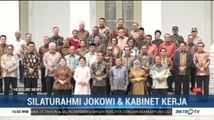 Jokowi-JK Foto Bareng Menteri Kabinet Kerja di Istana