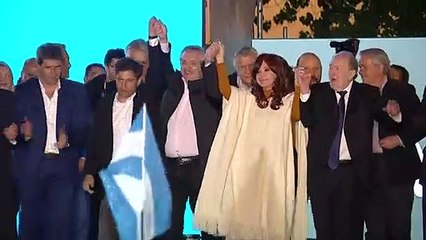 Candidato favorito de Argentina Alberto Fernández se lanza a recta final de campaña