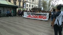 Continúan llegando grupos de independentistas al centro de Barcelona