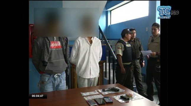 Dos sujetos fueron capturados presuntamente por asaltar una volqueta en el cantón Mejía, Pichincha