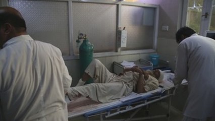 Suben a 62 muertos y 36 heridos las víctimas de atentado en mezquita afgana