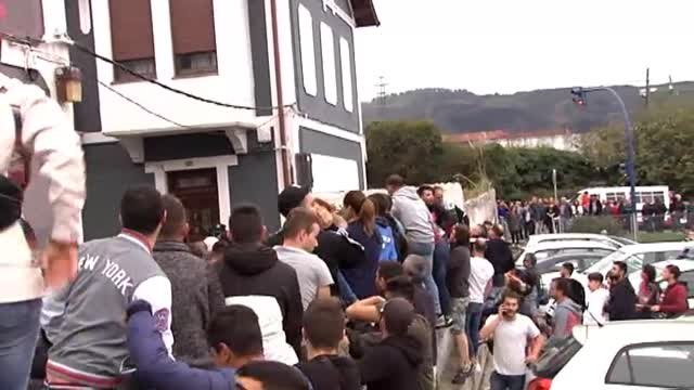 Vitori no está sola: sus vecinos consiguen que se marchen los okupas