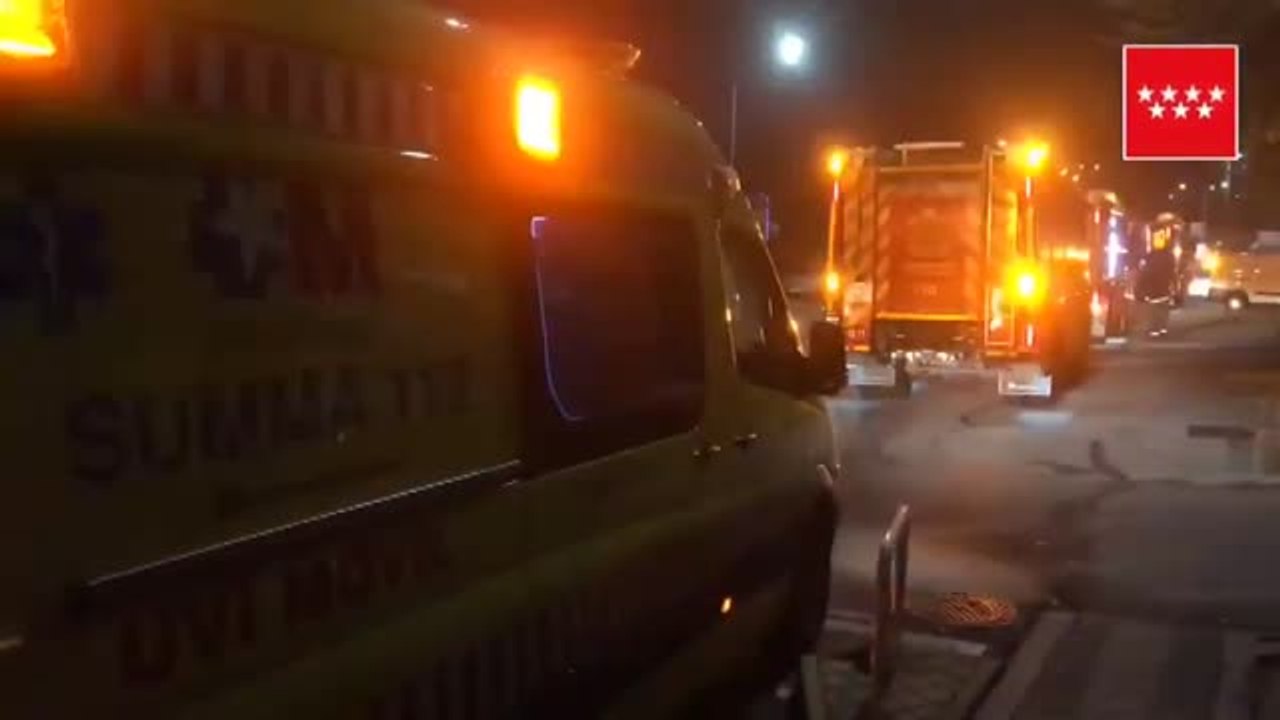 Arde una nave industrial en Madrid sin causar víctimas