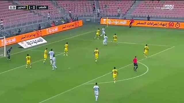 Passe décisive de Youcef Belaïli vs Al Taawon