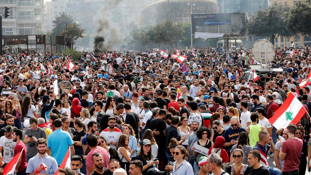 ما وراء الخبر-الحريري يمنح شركاءه بالحكم 72 ساعة.. لبنان إلى أين؟