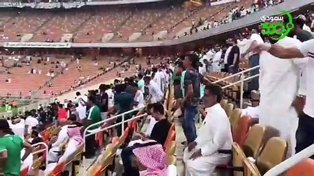 عدسة سعودي 360 تلتقط فرحة جمهور الأهلي بهدف عمر السومة الرائع من قلب ملعب الجوهرة الاهلي التعاون الدوري السعودي للمحترفين