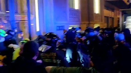 Un manifestante herido en la Via Laietana de Barcelona
