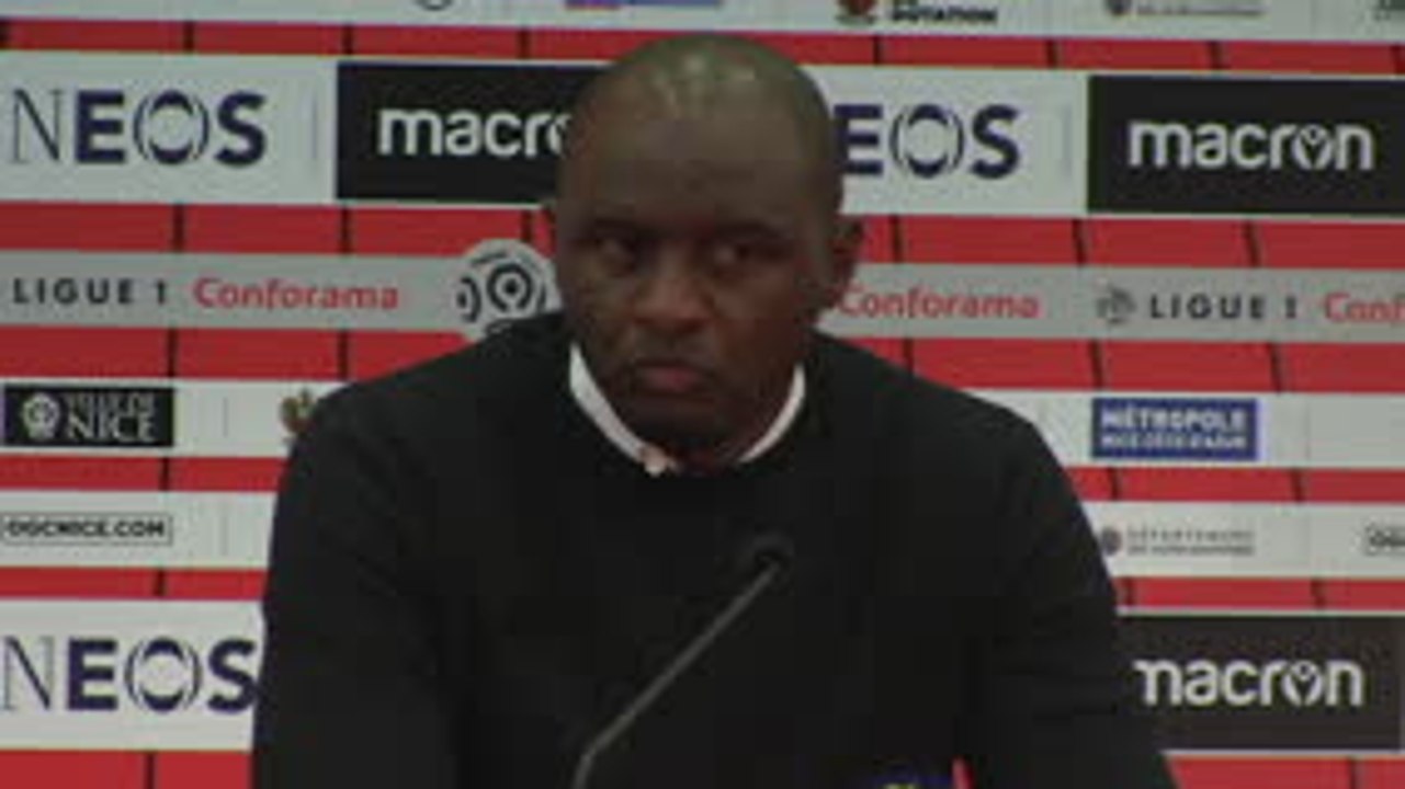 10e j. - Vieira : "Il faut laisser du temps aux recrues"
