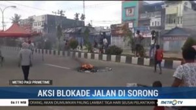 Desak Polisi Ungkap Kasus Pembunuhan di Makbon, Warga Blokade Jalan
