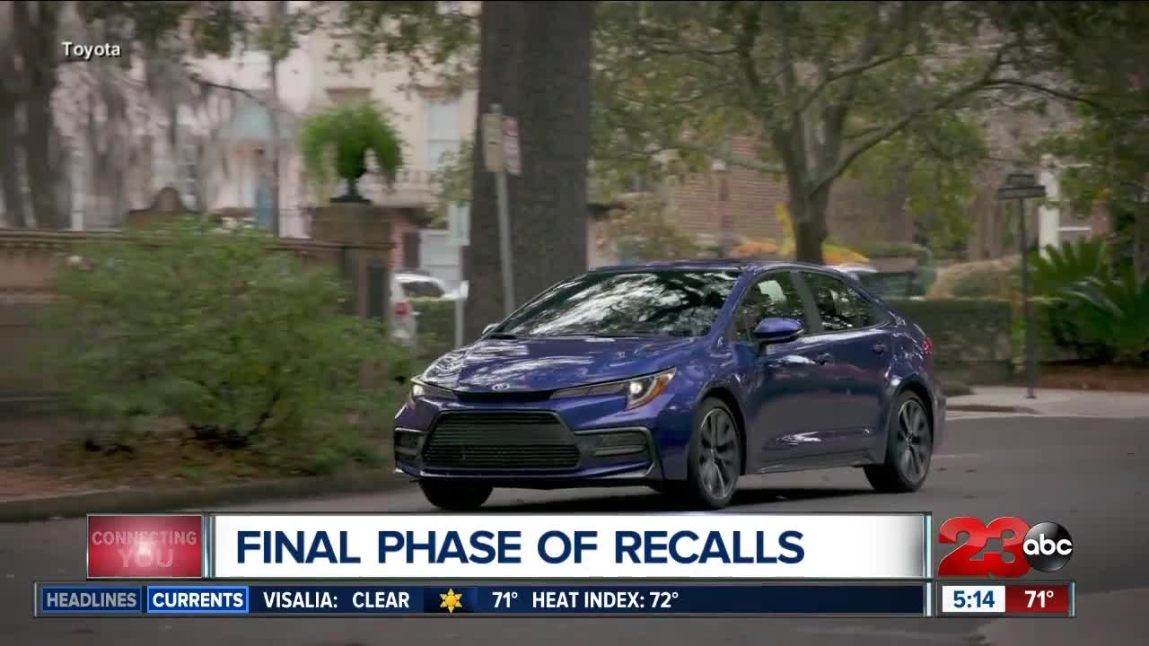 Toyota to Replace Takata Airbags Enters Final Phase video Dailymotion