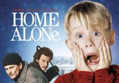 Home Alone movie (1990)  - Macaulay Culkin, Joe Pesci, Daniel Stern