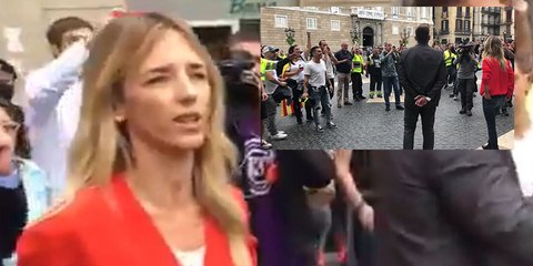 La ‘frágil’ Cayetana frena en seco a una turba de ‘fornidos’ indepes: "Recitaban el repertorio del odio y la xenofobia"