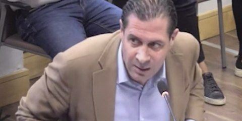 «¡Sinvergüenza será usted!»: Monumental bronca entre Vox y Más Madrid a cuenta de los ‘chiringuitos’ públicos