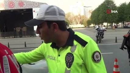 Seyir halinde telefon kullandığı gerekçesiyle ceza alan sürücü: Kullanmıyordum, yalnızca elimde tutuyordum