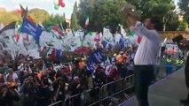 Roma - Salvini sul palco di piazza San Giovanni (19.10.19)
