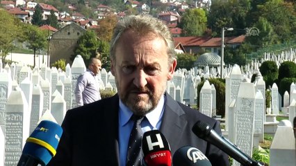 'Bilge Kral' Aliya, kabri başında anıldı - SARAYBOSNA