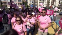 Mersin'de Meme kanserine farkındalık yürüyüşü