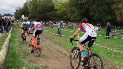 Cyclo-cross - la victoire de Lilian Schneider à Uxegney
