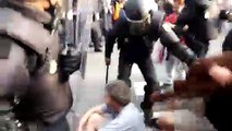 Primeres provocacions de la policia espanyola a la plaça d'Urquinaona