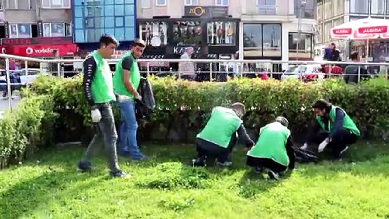 İHH gönüllüsü gençlerden çevre kampanyasına destek - ERZURUM/AĞRI