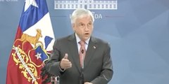 El presidente Piñera suspende el aumento del pasaje del metro en Santiago de Chile que causado las violentas protestas sociales
