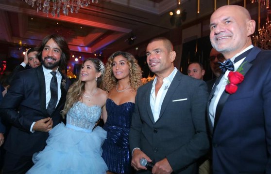 رقص ملك قورة مع عمرو دياب ودينا الشربيني في زفاف شقيقتها