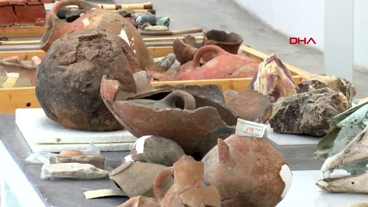 İzmir yeşilova höyüğü'nde 8 bin 500 yıl öncesin...